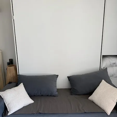 Air-conditioned Comfort & Cozy